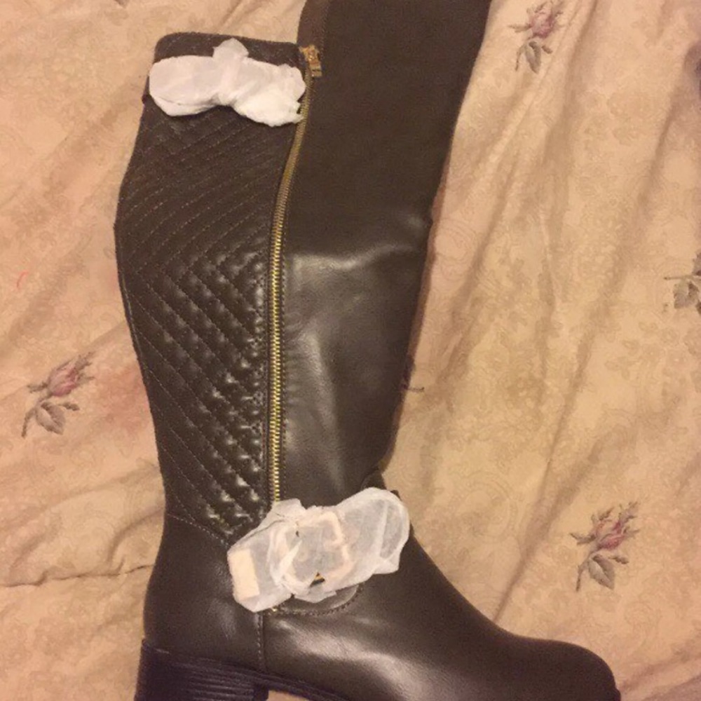 Olive green knew high boots